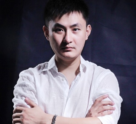 ����W��(chu��ng)ʼ�˼�CEO�R�� 